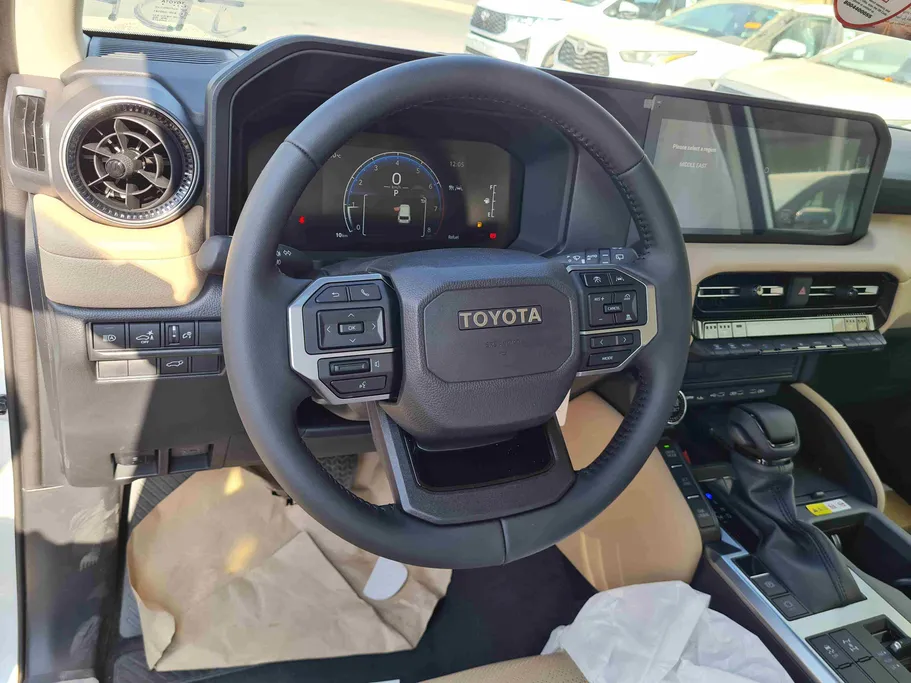 تويوتا برادو TXL3 2026 