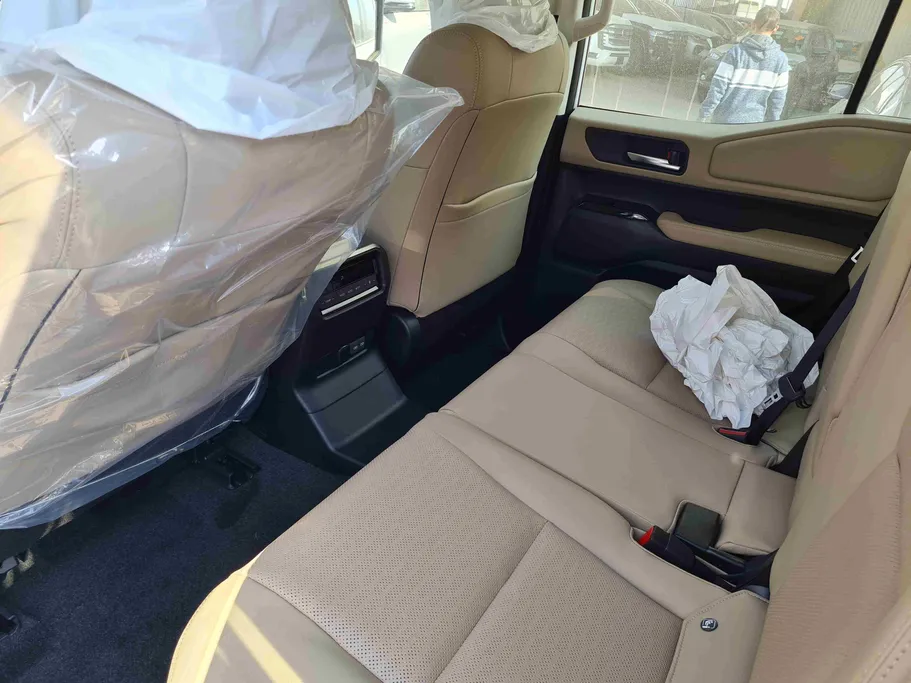 تويوتا برادو TXL3 2026 