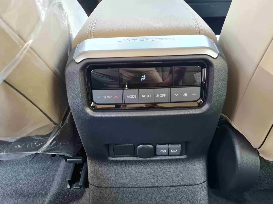 تويوتا برادو TXL3 2026 