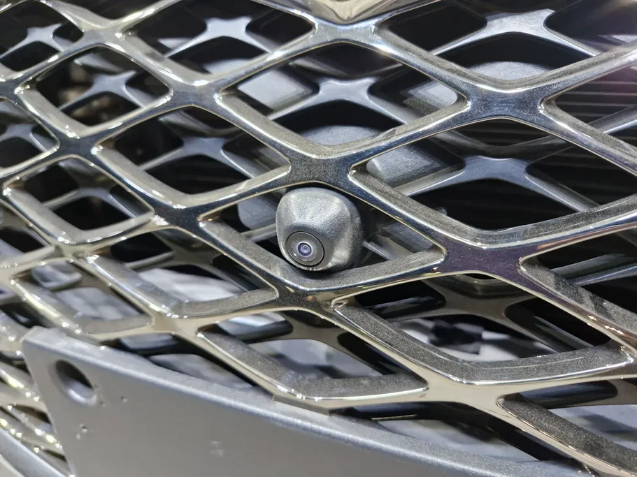 جينيسيس G90 Royal 2025 