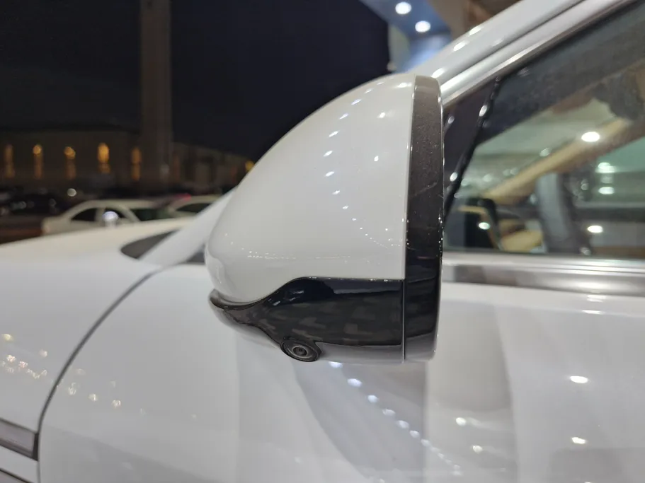 جينيسيس G90 Royal 2025 