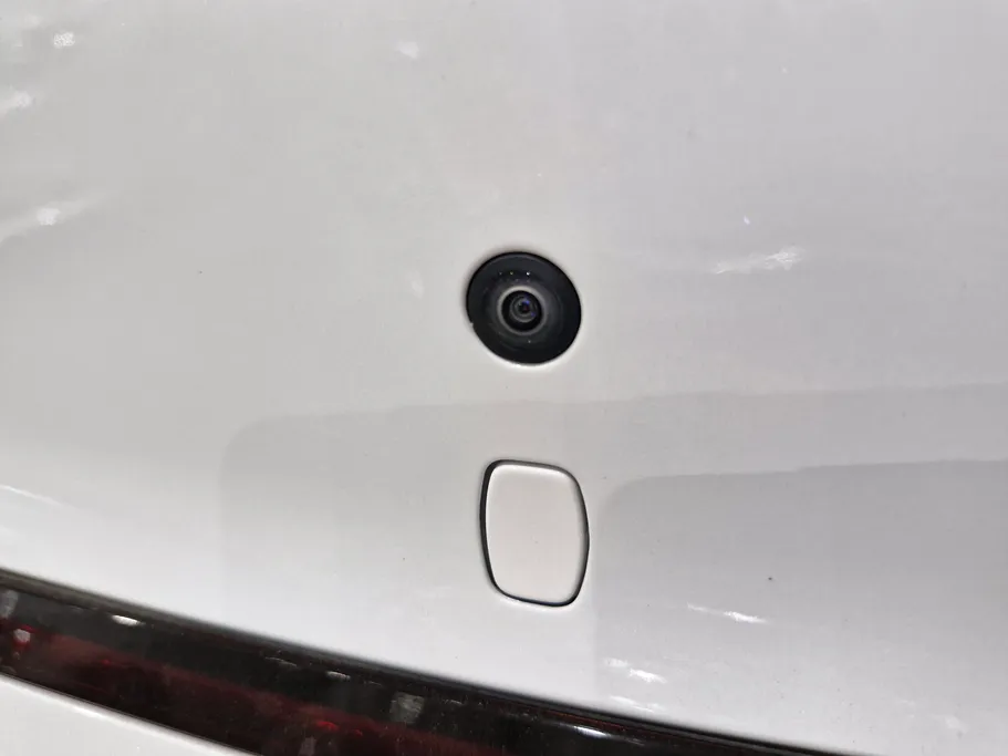 جينيسيس G90 Royal 2025 