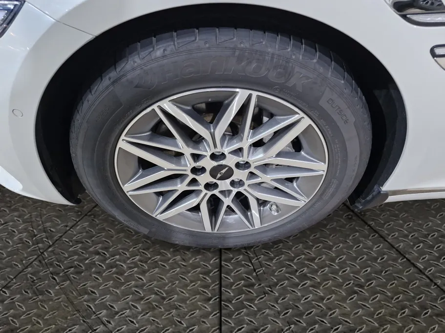 جينيسيس G80 PRESTIGE 2025 