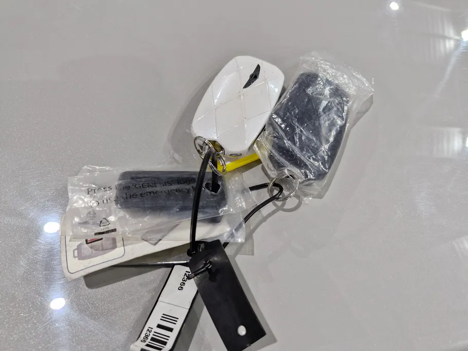 2025 Genesis G80 PRESTIGE 