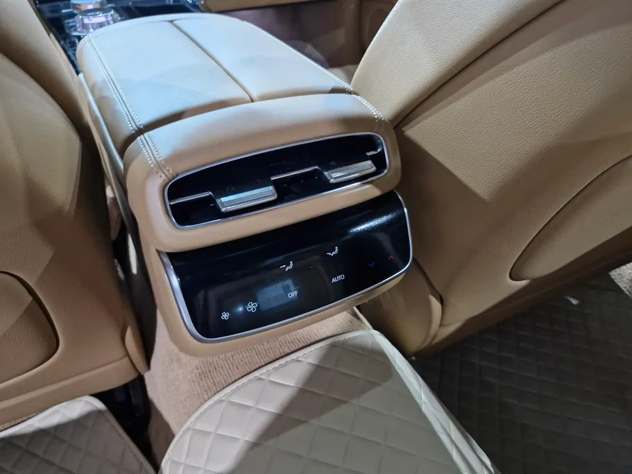 2025 Genesis G80 PRESTIGE 