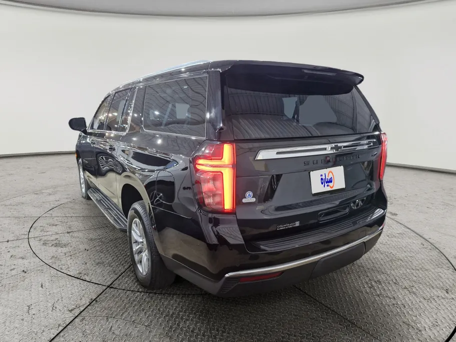 2023 Chevrolet Suburban LS 