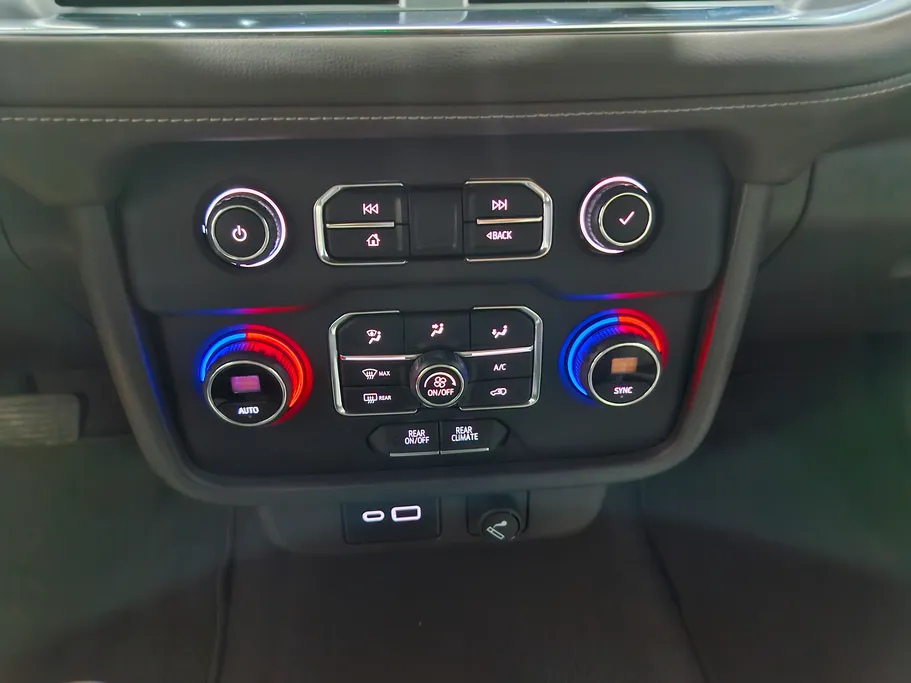 2023 Chevrolet Suburban LS 