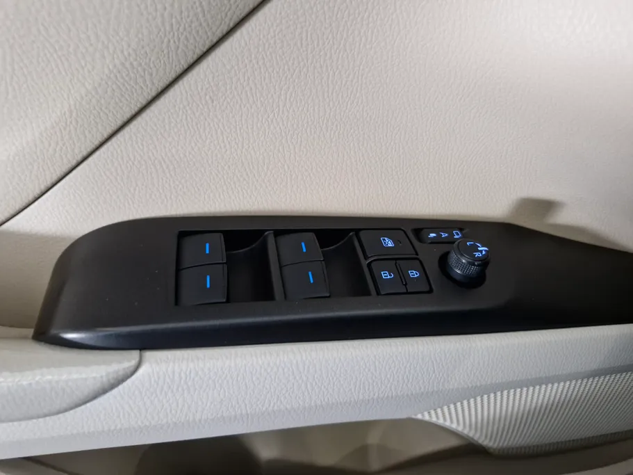 2024 Toyota Camry  GLE HEV  