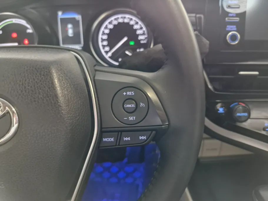 2024 Toyota Camry  GLE HEV  
