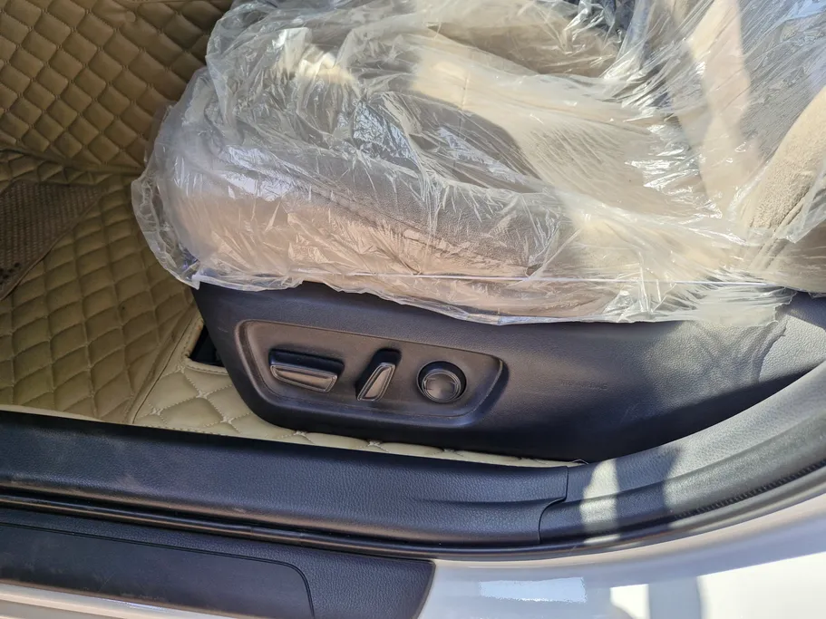 2025 Toyota Camry  E Plus HEV 