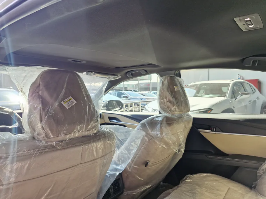 2025 Toyota Camry  E Plus HEV 