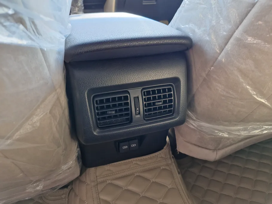 2025 Toyota Camry  E Plus HEV 