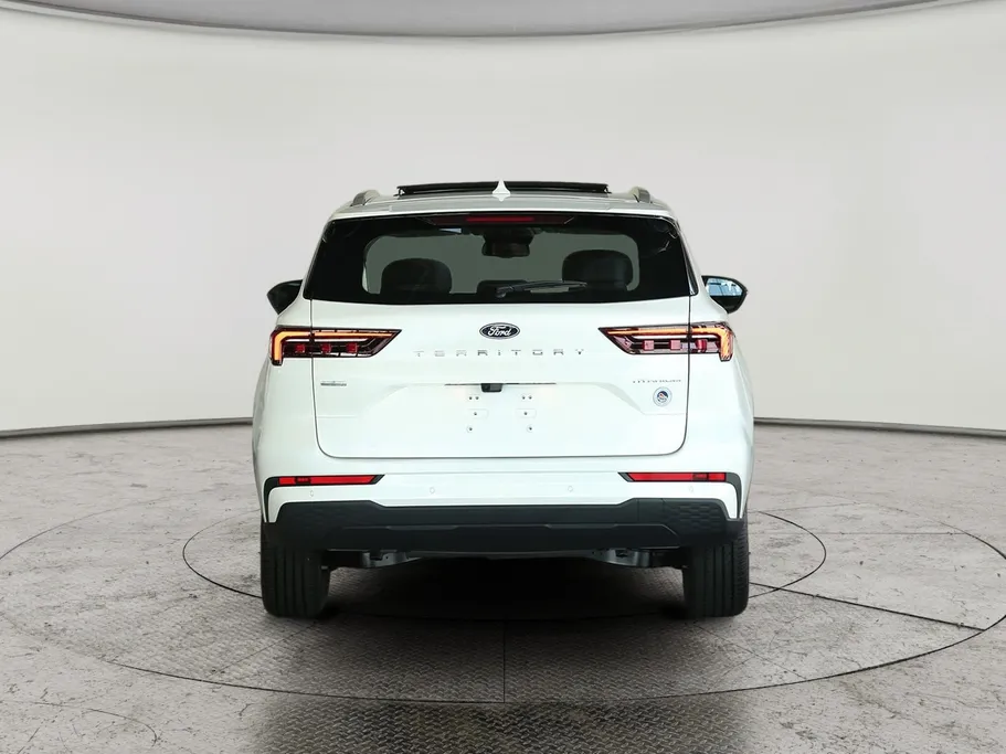 فورد تريتوري تيتانيوم 2026 