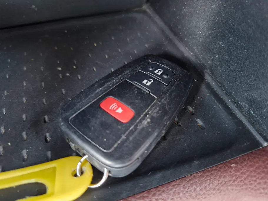 تويوتا كورولا كروس XLE HEV 2024 