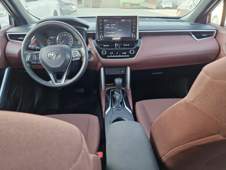 تويوتا كورولا كروس XLE HEV 2024 