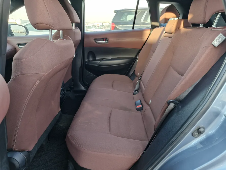 تويوتا كورولا كروس XLE HEV 2024 