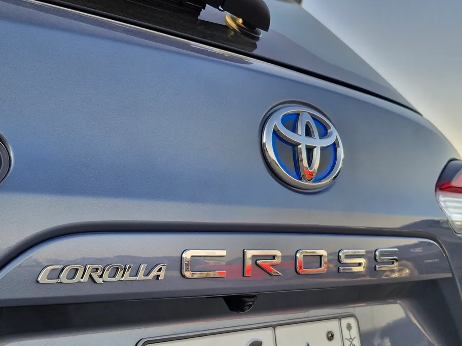 تويوتا كورولا كروس XLE HEV 2024 