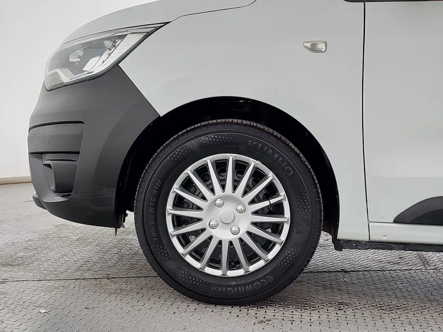 رينو اكسبرس فان 2023 