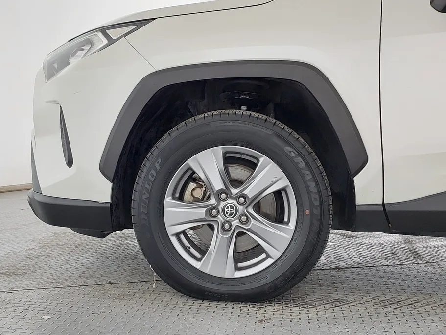 تويوتا راف فور LE 2022 