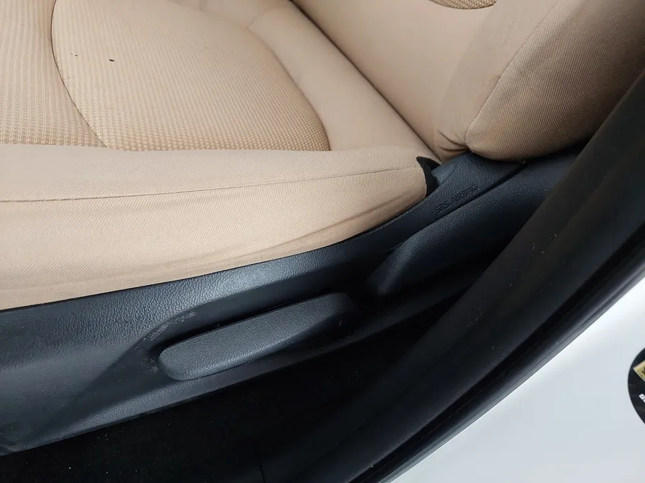 تويوتا راف فور LE 2022 