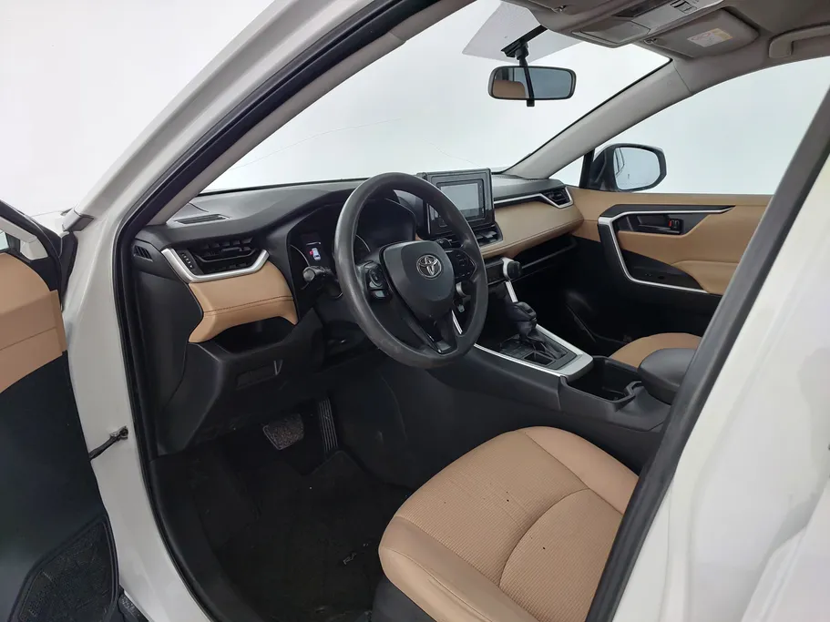 تويوتا راف فور LE 2022 