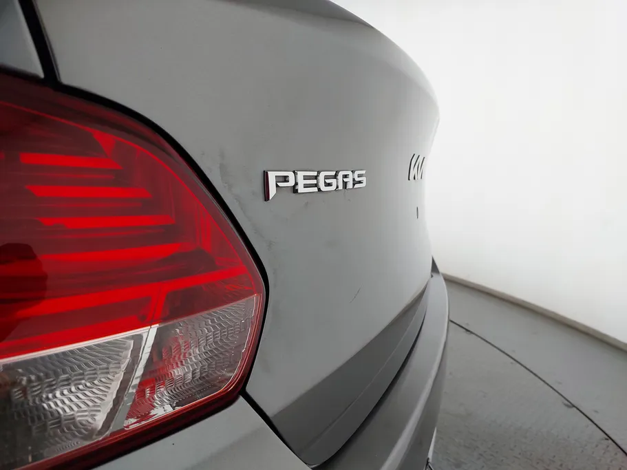 2022 Kia Pegas LX 