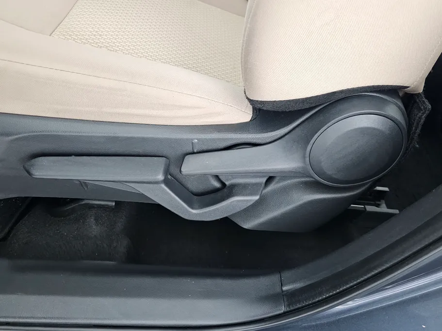 2024 Toyota Yaris  Y 