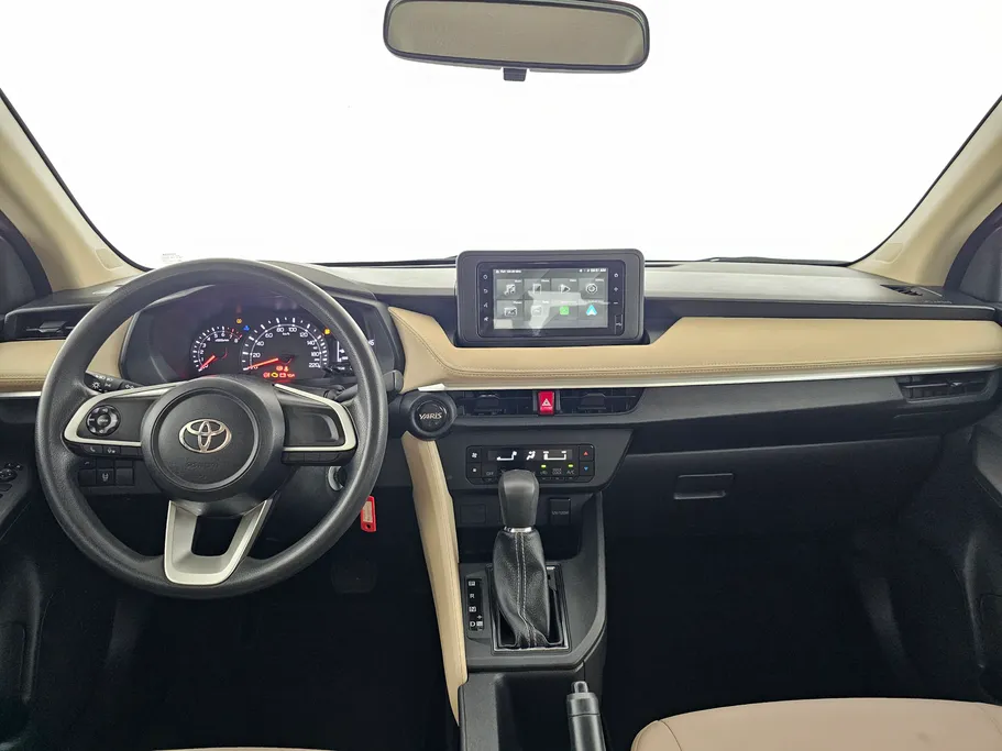 2024 Toyota Yaris  Y 