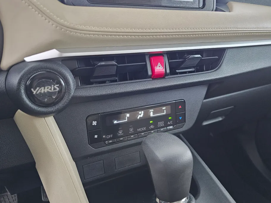 2024 Toyota Yaris  Y 