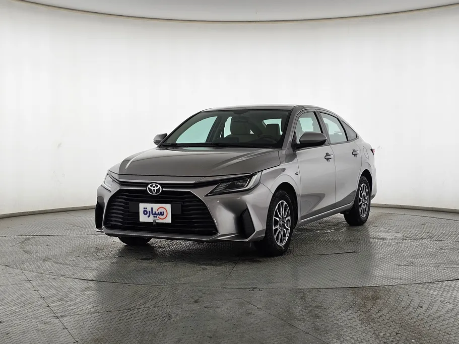 2023 Toyota Yaris  Y 