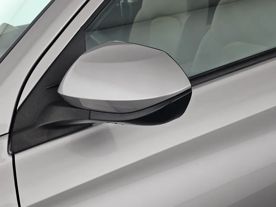 2023 Toyota Yaris  Y 