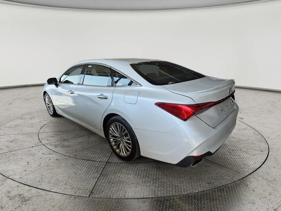 تويوتا افالون Limited 2020 