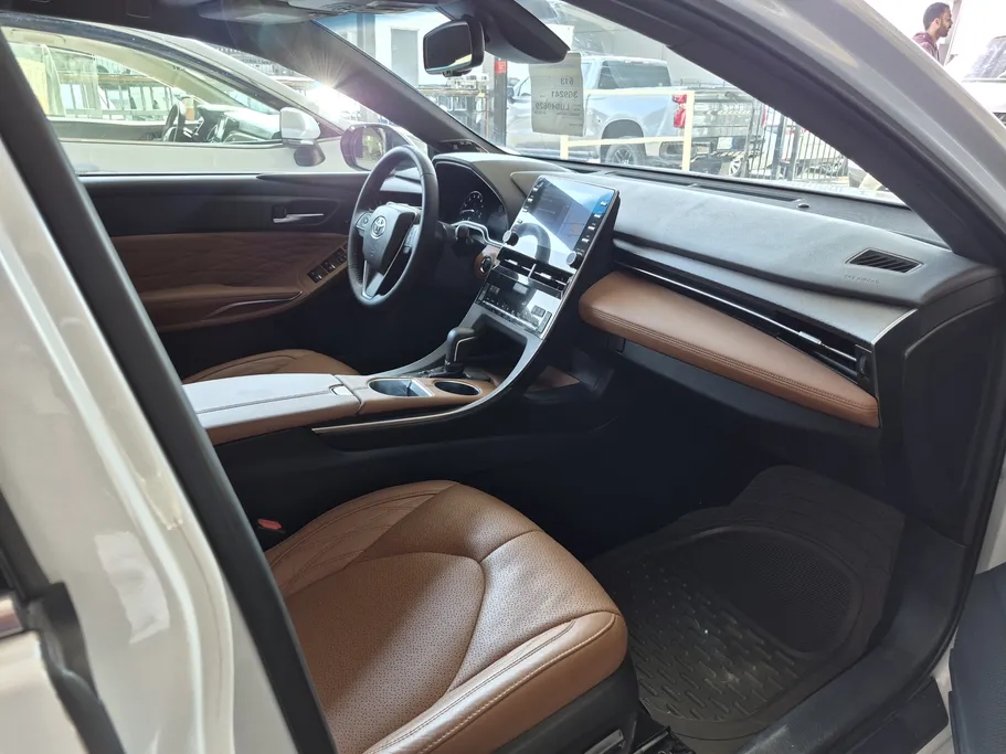 تويوتا افالون Limited 2020 