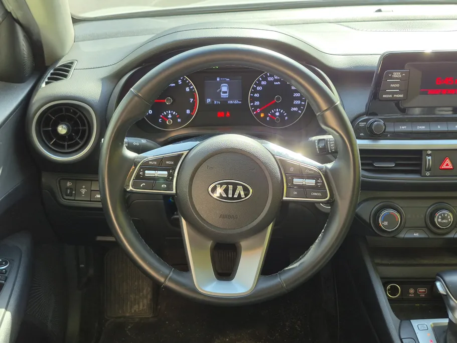 كيا K3 ال اكس 2021 