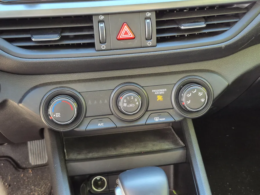 كيا K3 ال اكس 2021 