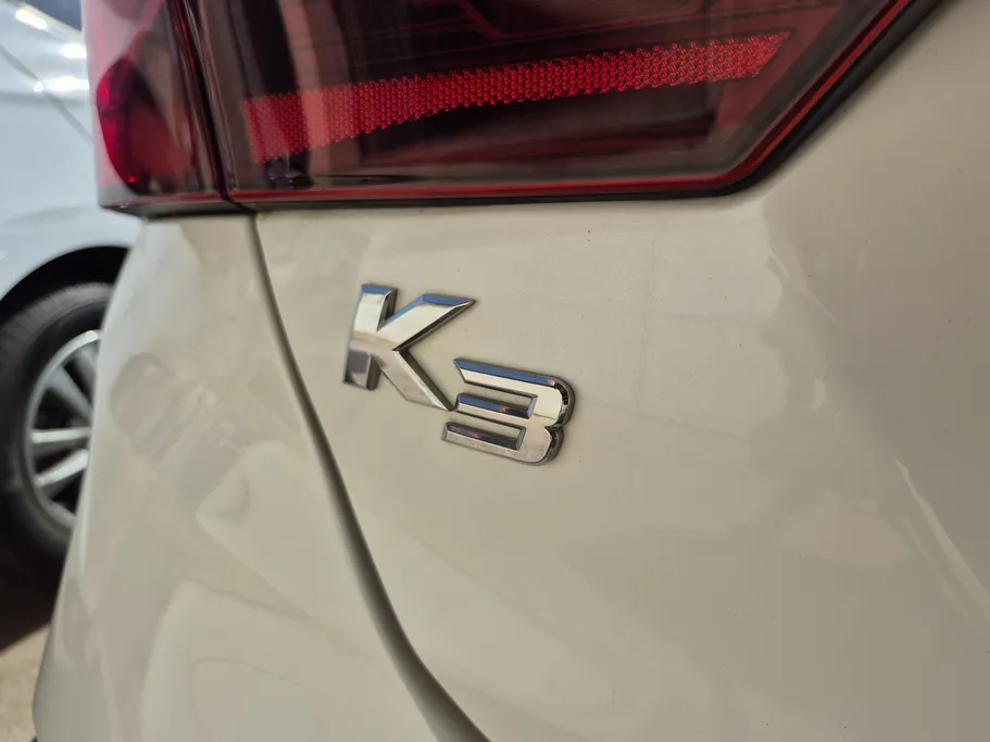 كيا K3 ال اكس 2021 