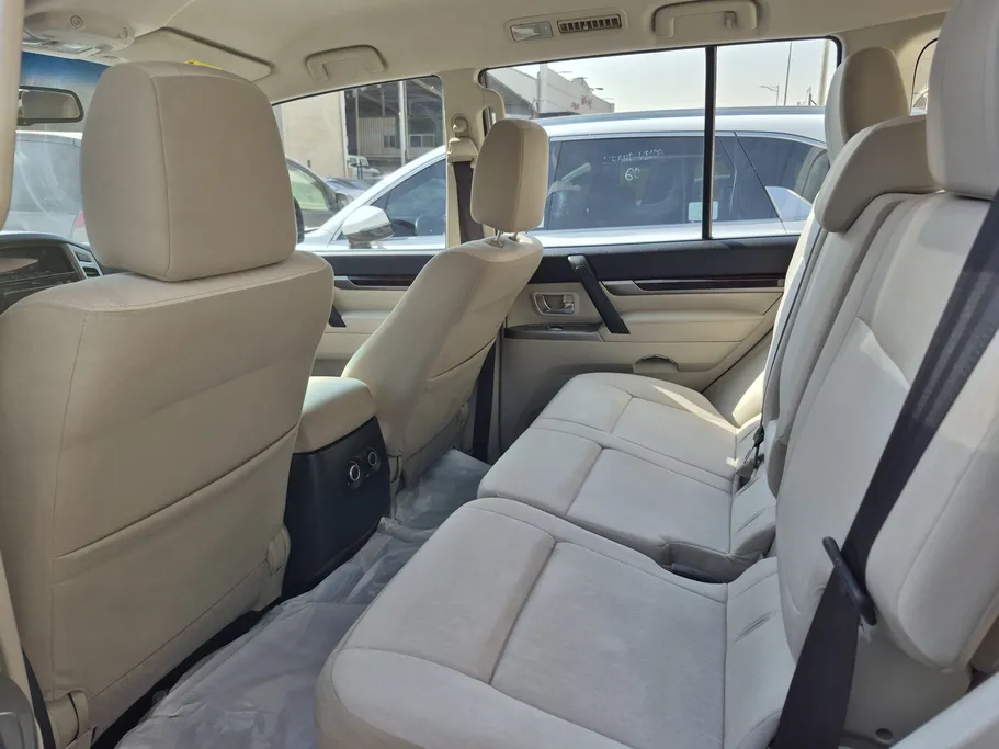 2020 Mitsubishi Pajero GLS 5Doors 