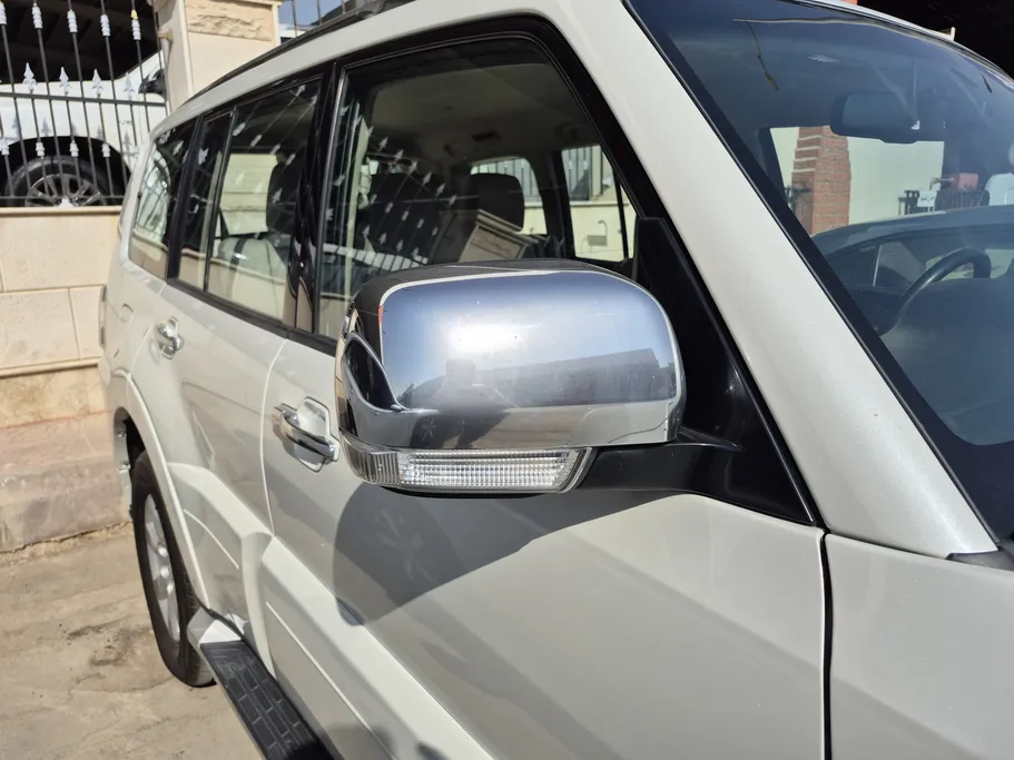 2020 Mitsubishi Pajero GLS 5Doors 