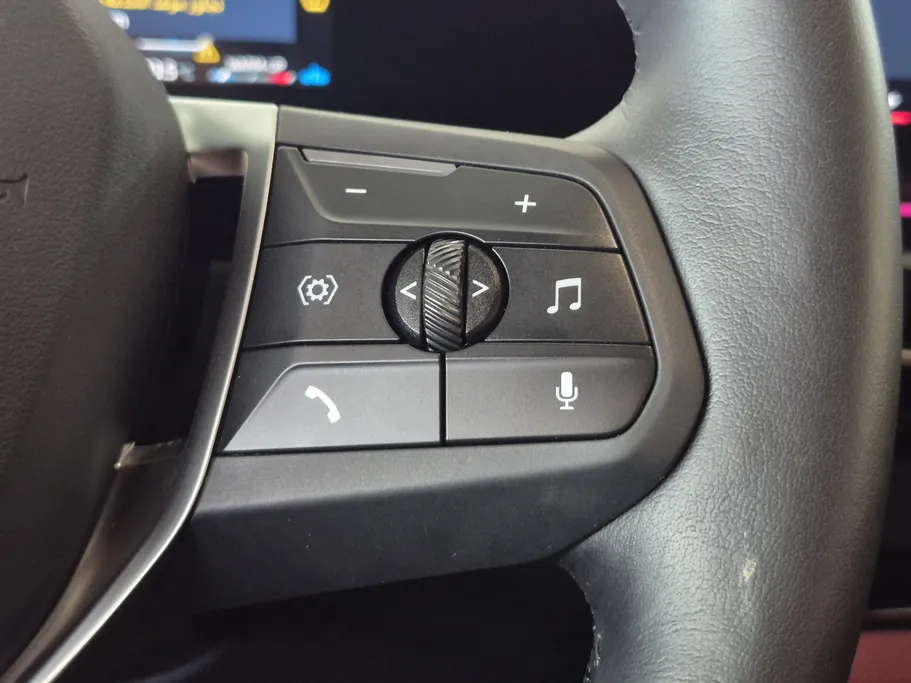 2025 BMW X Series 1 xDrive 20i 