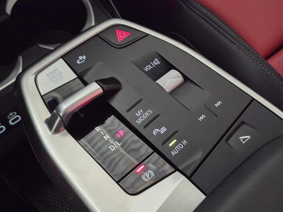 2025 BMW X Series 1 xDrive 20i 