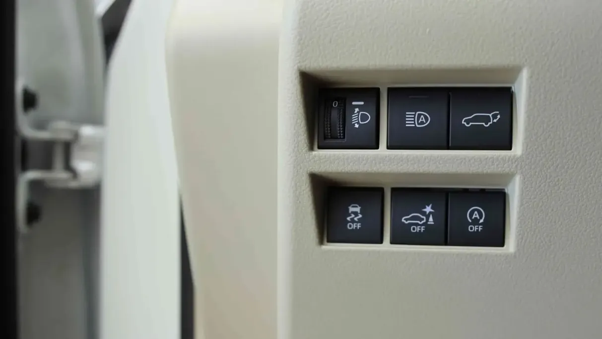 2026 Toyota Land Cruiser GXR3 