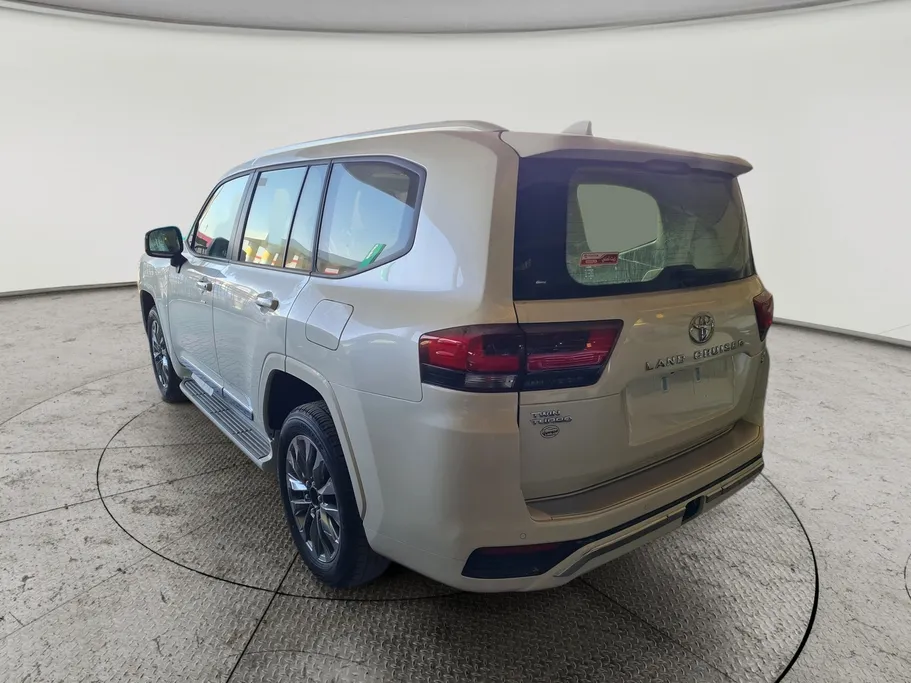 2026 Toyota Land Cruiser GXR3 