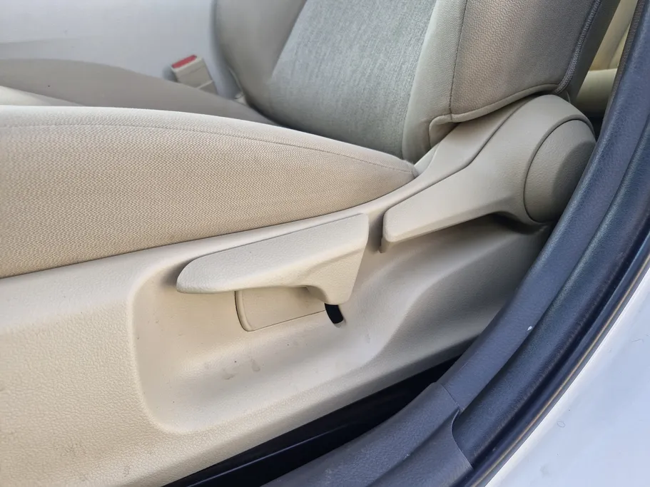 2021 Toyota Camry  LE HEV 