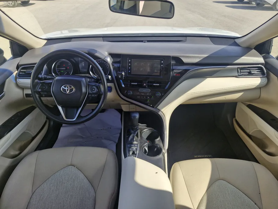 2021 Toyota Camry  LE HEV 