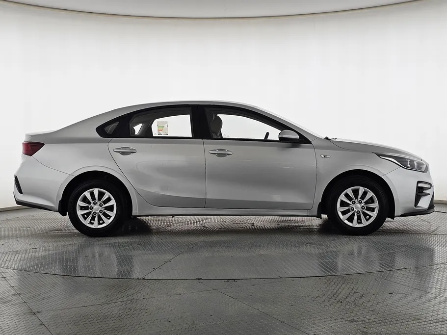 كيا سيراتو LX 2021 