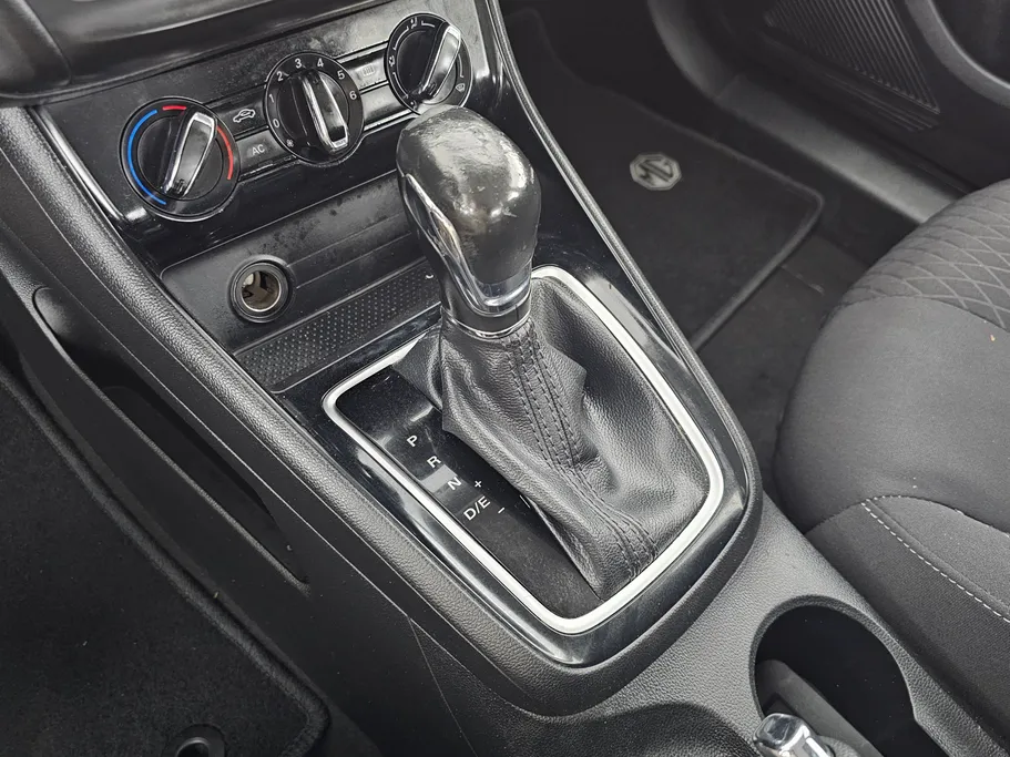 ام جي 5 STD 2023 