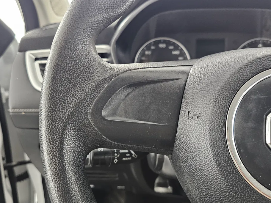 ام جي 5 STD 2023 