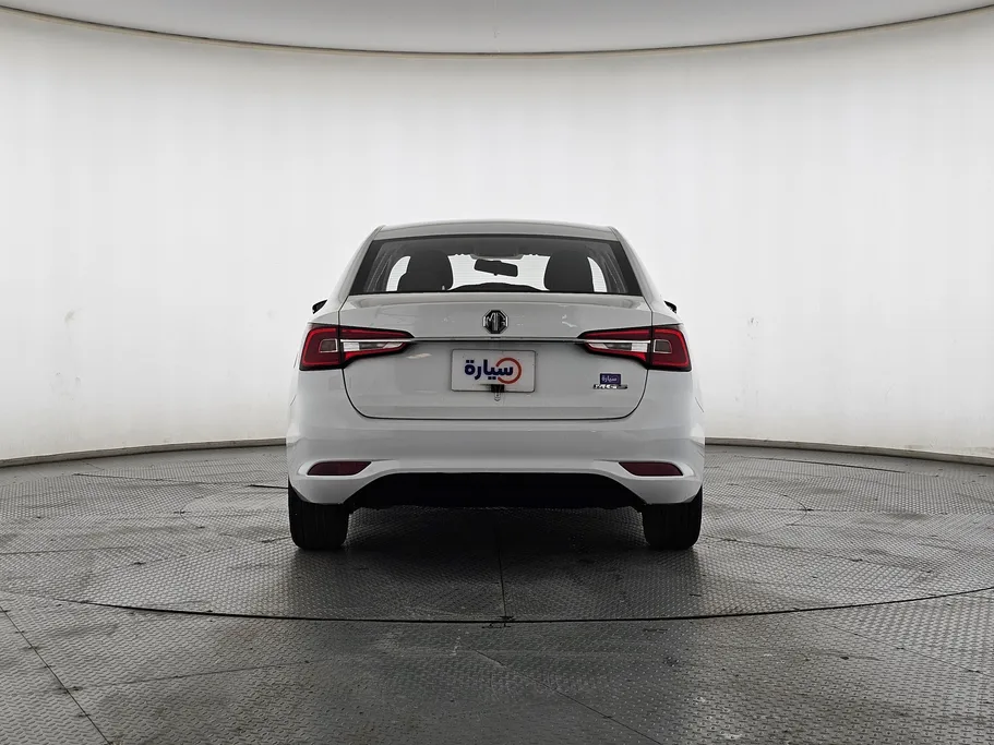 ام جي 5 STD 2023 