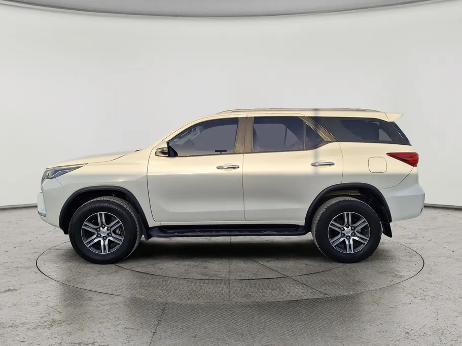 2022 Toyota Fortuner GX 
