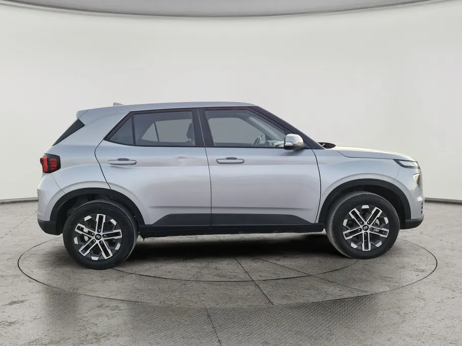 2024 Hyundai Venue Smart 